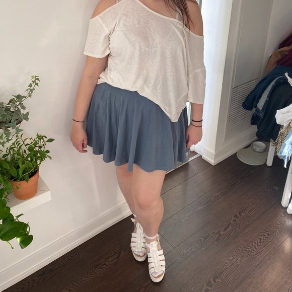 URBAN OUTFITTERS SKIRT - Picture 1 of 3